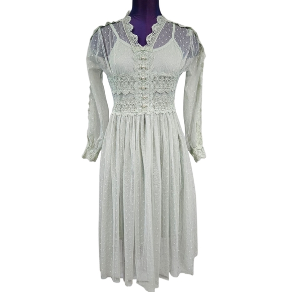Mint Green Swiss Polka‎ Dot Sheer Victorian Dress Size Medium Women's R14 - Picture 7 of 7